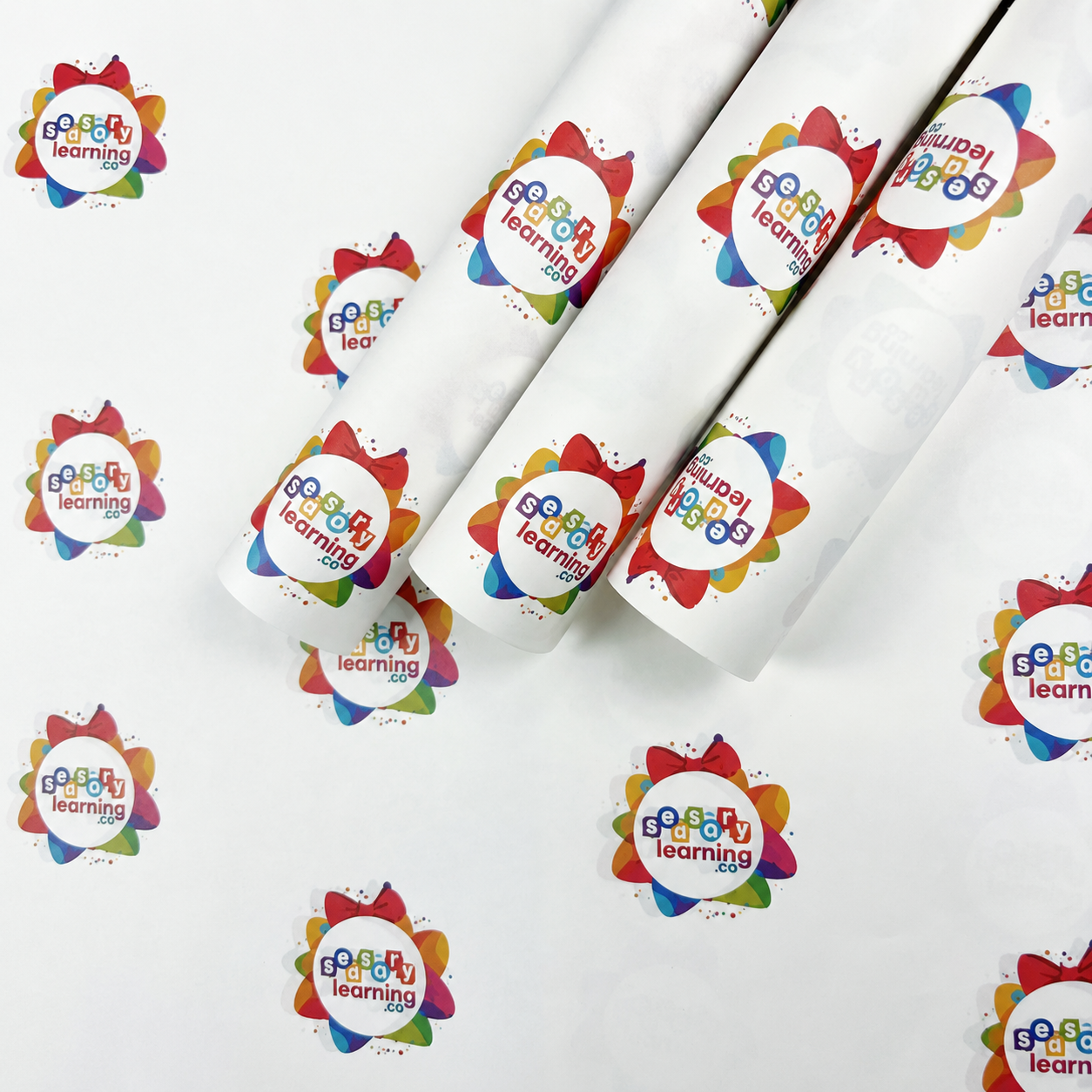 Folded 60g / 41 lb custom printed tissue paper sheets with logo pattern