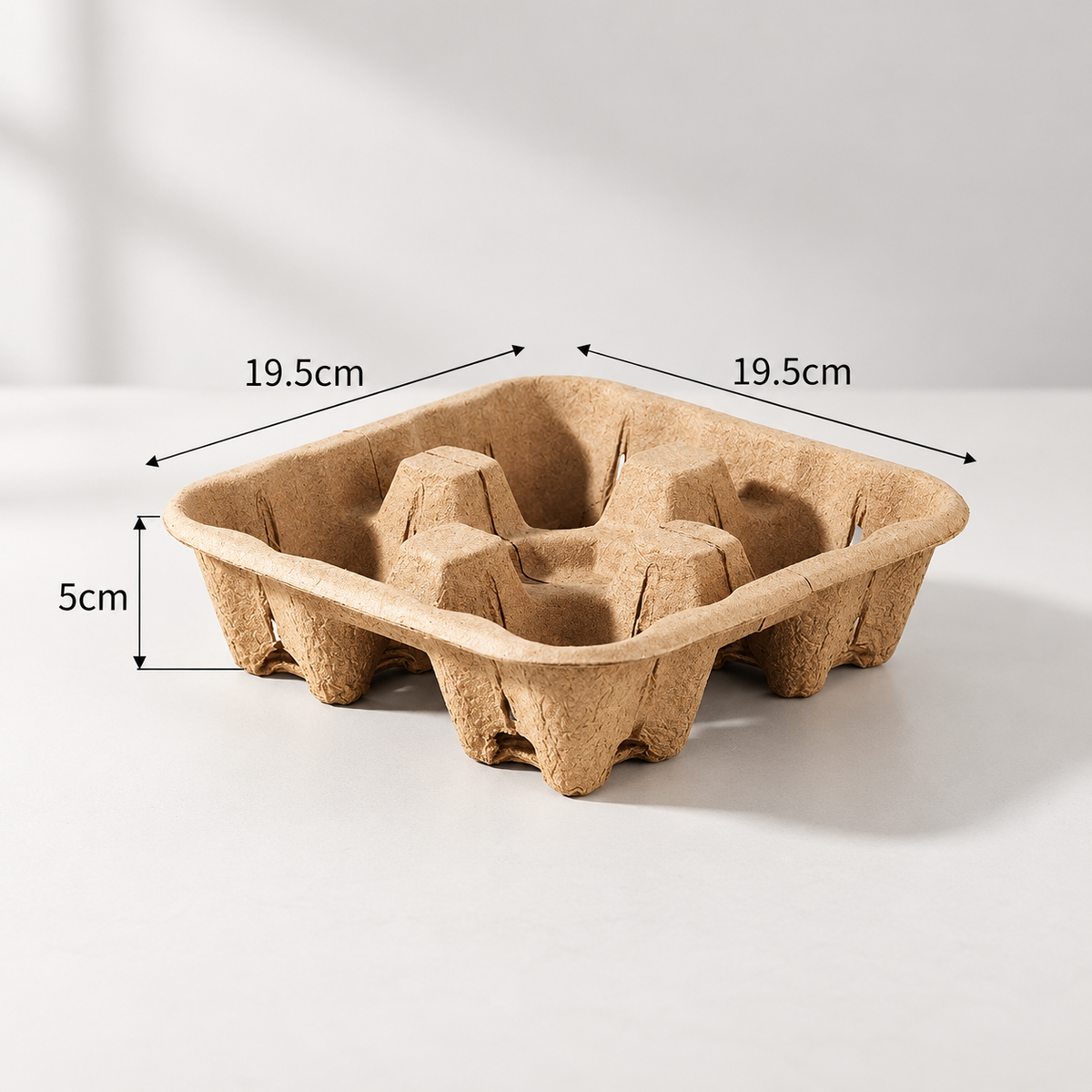 Four-cup molded pulp drink carrier with dimensions 19.5 × 19.5 × 5 cm