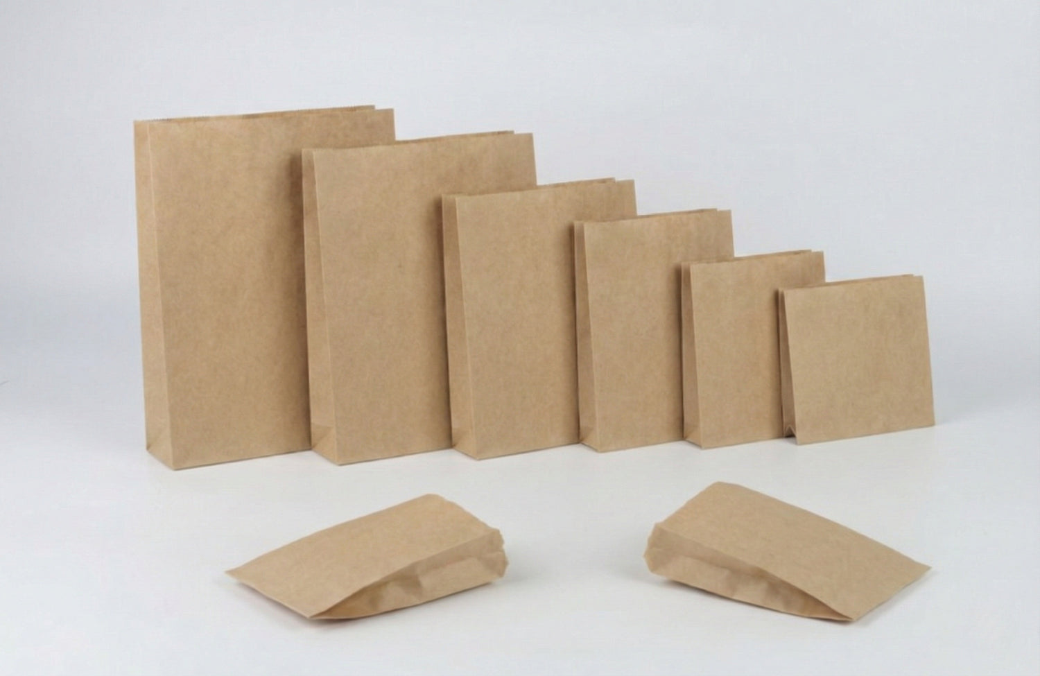 Wide opening greaseproof paper bag design for fast and clean food packing